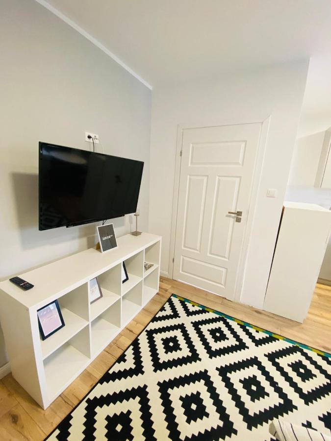 Appartamento Bezagenta Mozart5 Studio Easy Access To City Wifi Varsavia Esterno foto