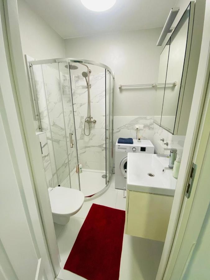 Appartamento Bezagenta Mozart5 Studio Easy Access To City Wifi Varsavia Esterno foto